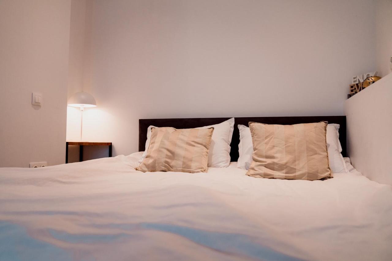 Garden Apartament Petrila Экстерьер фото