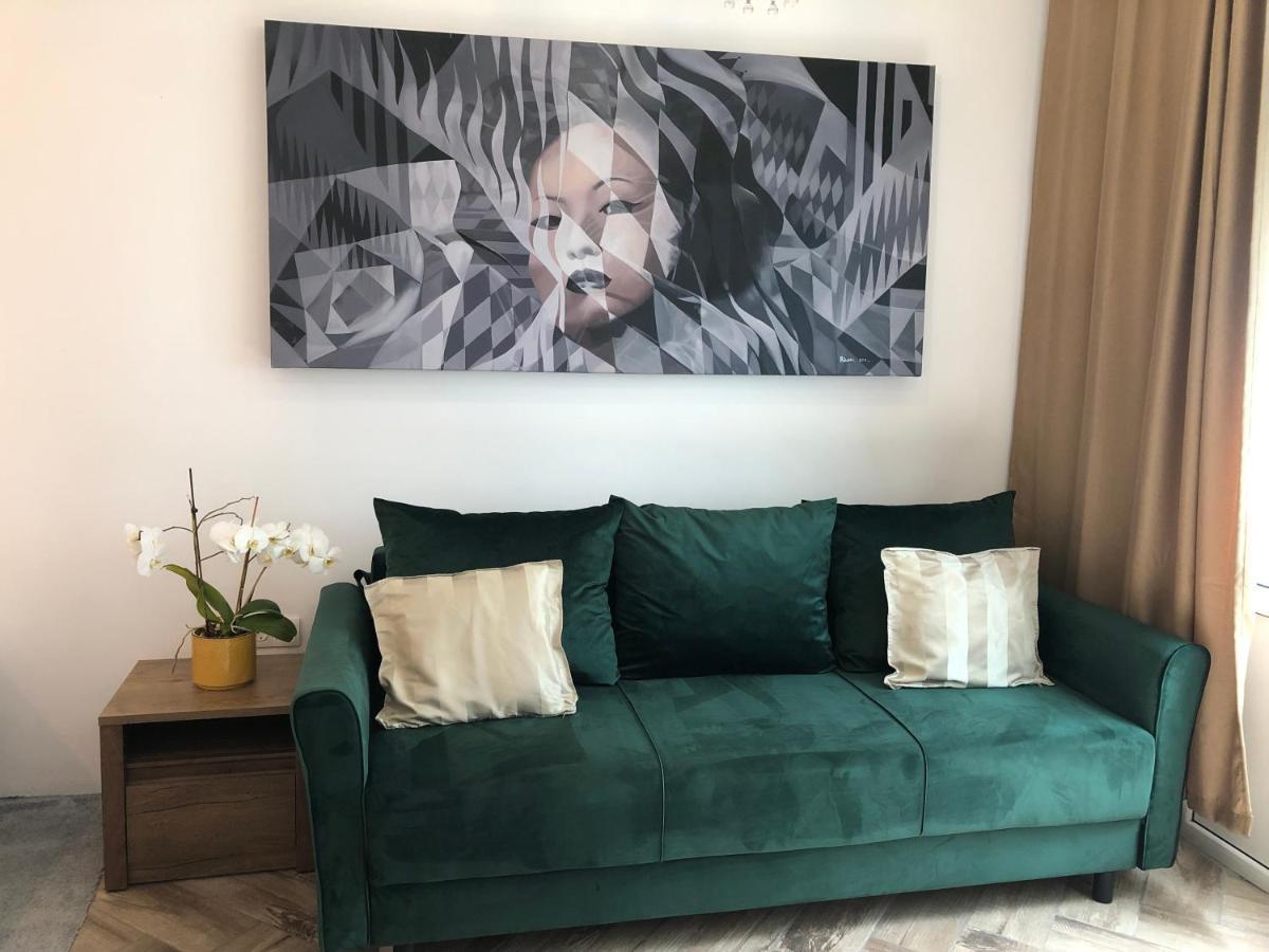 Garden Apartament Petrila Экстерьер фото