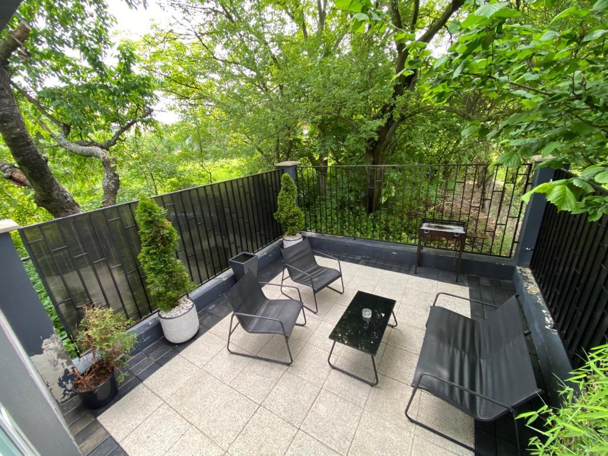 Garden Apartament Petrila Экстерьер фото